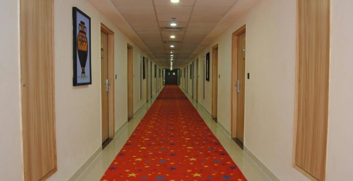 Xenious World Square Hotel Ghaziabad Luaran gambar