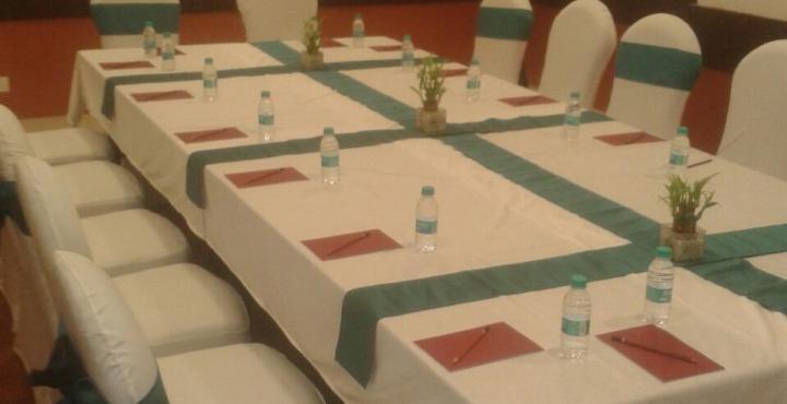 Xenious World Square Hotel Ghaziabad Luaran gambar