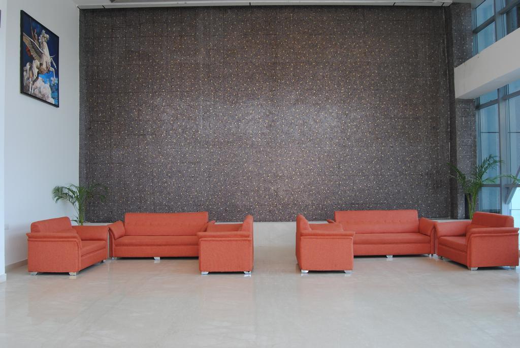 Xenious World Square Hotel Ghaziabad Luaran gambar